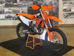 Get the 2023 KTM 300 XC in Orange/White | Starved Rock KTM